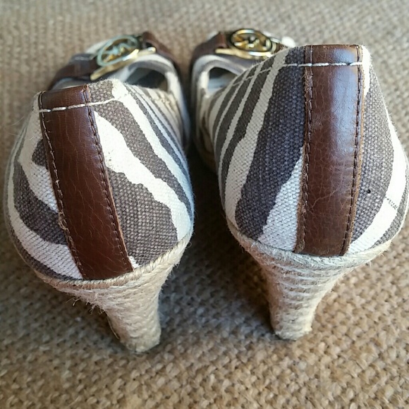 Michael  Kors wedges - Picture 3 of 8